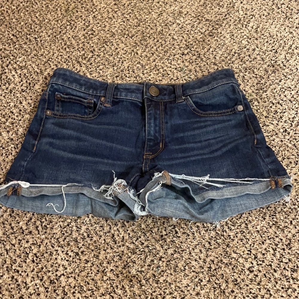 American Eagle. size 4, 360 super stretch
